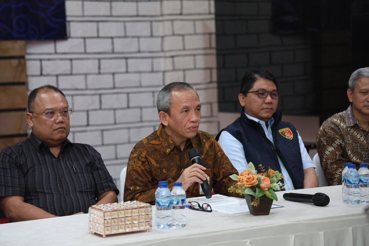 WhatsApp Image 2025-12-11 at 6.00.34 PM